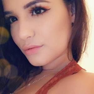 Meet your Posher, Alejandra